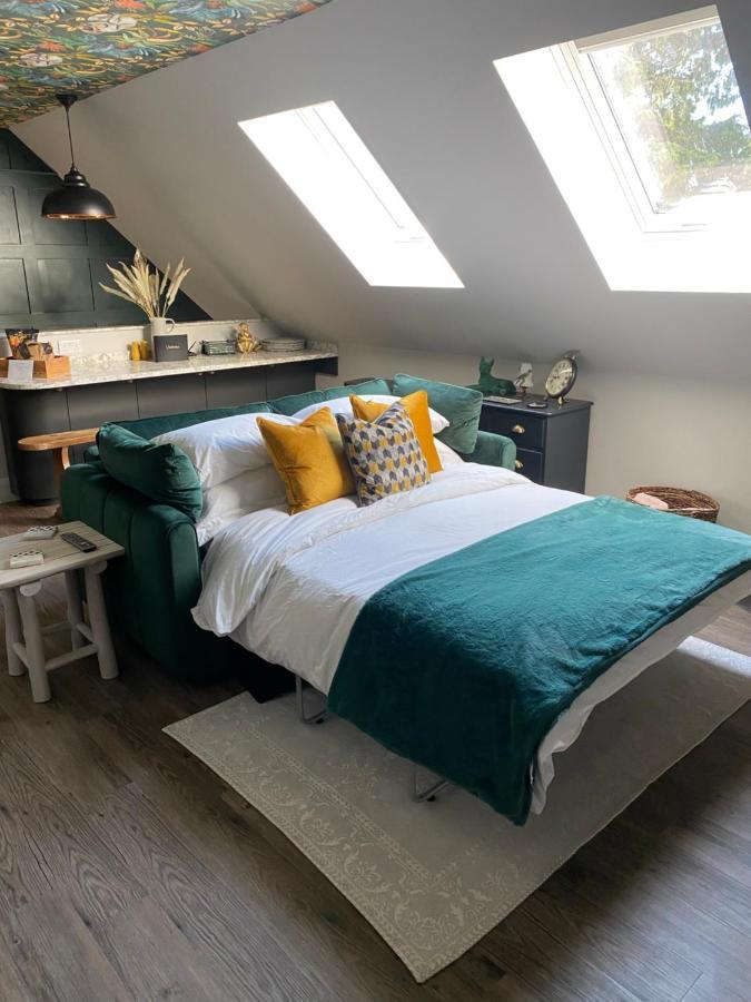 Stylish One Bedroom Cotswold Coach House Tetbury Dış mekan fotoğraf
