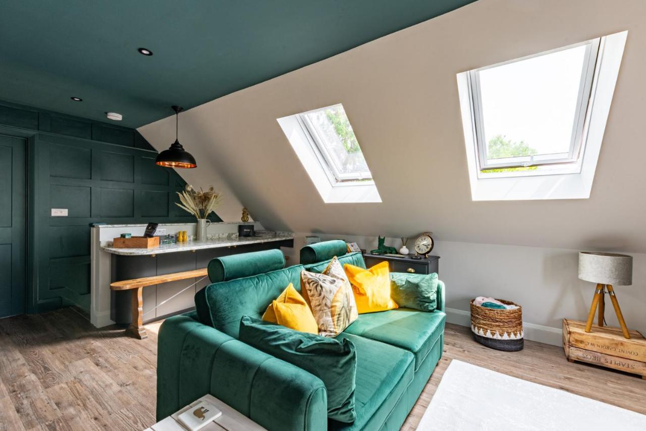 Stylish One Bedroom Cotswold Coach House Tetbury Dış mekan fotoğraf